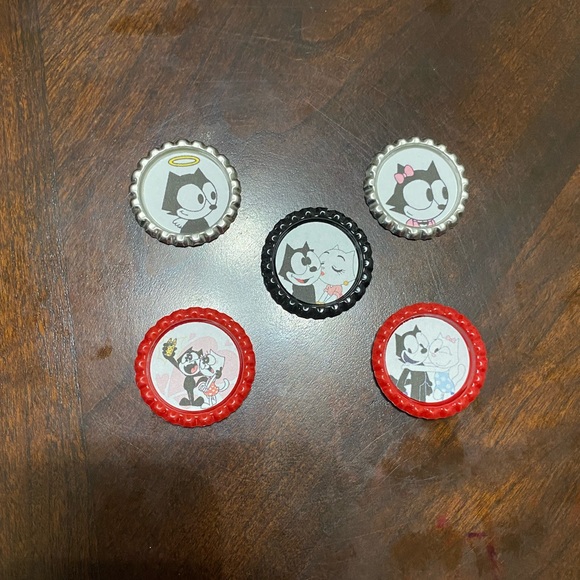 Felix the Cat Bottle Cap Magnets - Picture 2 of 2